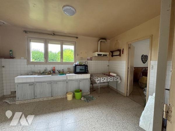 L'Etude de Maître Céline YVER-FOURQUEMIN, Notaire à ARGENTAN (Orne), vous propose :