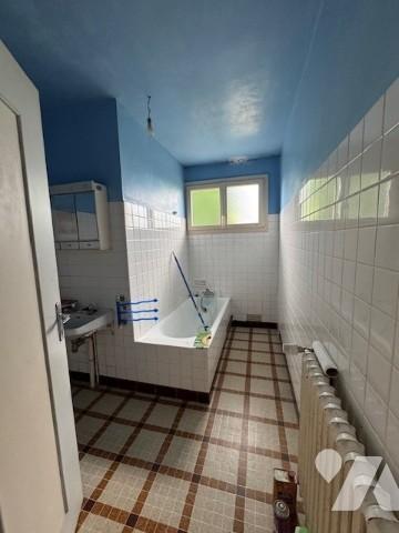 L'Etude de Maître Céline YVER-FOURQUEMIN, Notaire à ARGENTAN (Orne), vous propose :