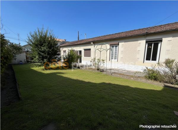 Vente
                Maison93 m² - 3 Pièces -
                    CENON (33150)
