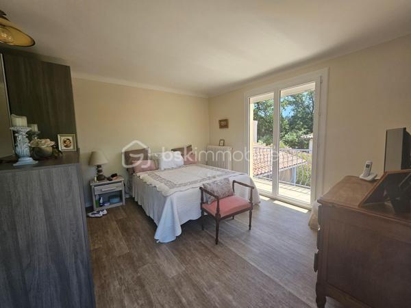 Maison traditionnelle de 244 m²