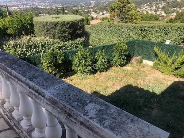 Maison Ceyreste de 4 pièces de 164 m² sur 734 m² de terrain