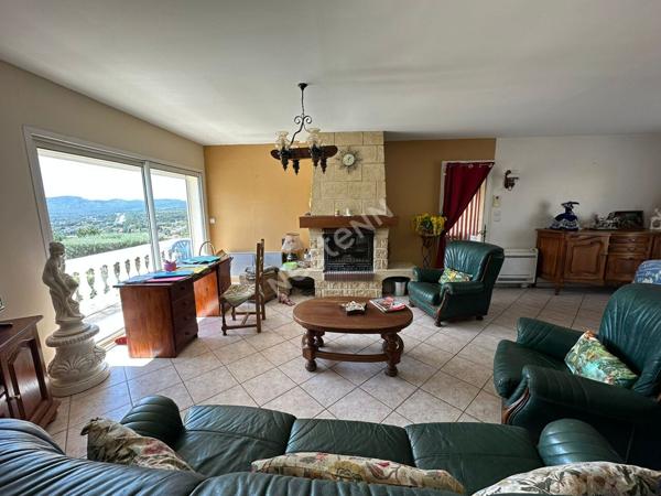 Maison Ceyreste de 4 pièces de 164 m² sur 734 m² de terrain