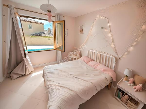 Maison Ceyreste de 4 pièces de 164 m² sur 734 m² de terrain