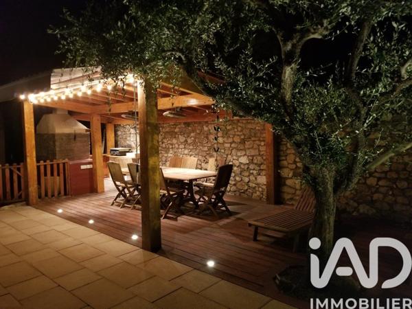 Maison à vendre 6 pièces 161 m² Saint-Geniès-de-Malgoirès