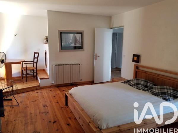 Maison à vendre 6 pièces 161 m² Saint-Geniès-de-Malgoirès