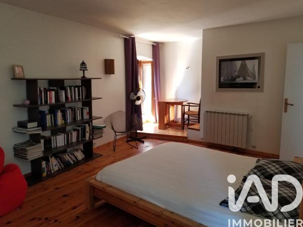 Maison à vendre 6 pièces 161 m² Saint-Geniès-de-Malgoirès