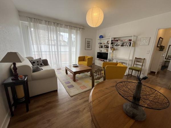 Appartement à vendre |                                       Angoulême |                                        2 pièces  |  49 m²