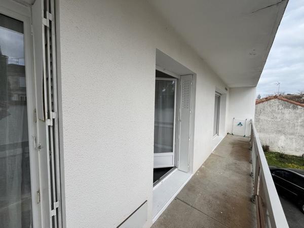 Appartement à vendre |                                       Angoulême |                                        2 pièces  |  49 m²