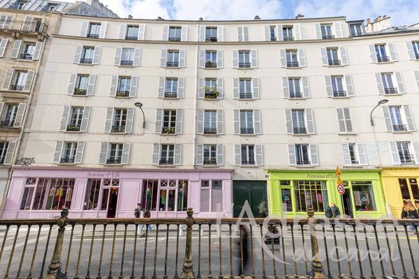 Carte Postale sur le Canal. Un écrin au bord de l'eau.