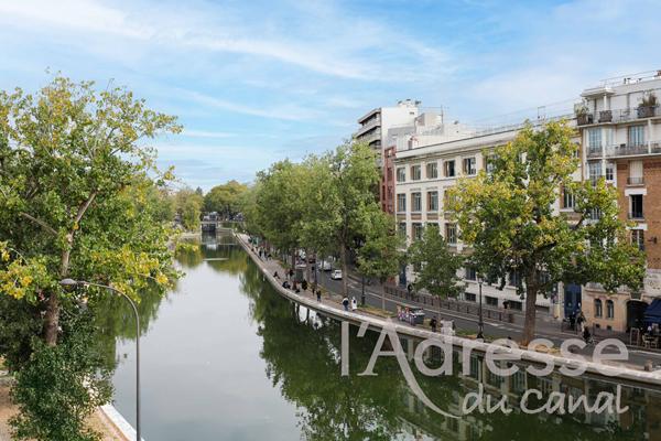 Carte Postale sur le Canal. Un écrin au bord de l'eau.