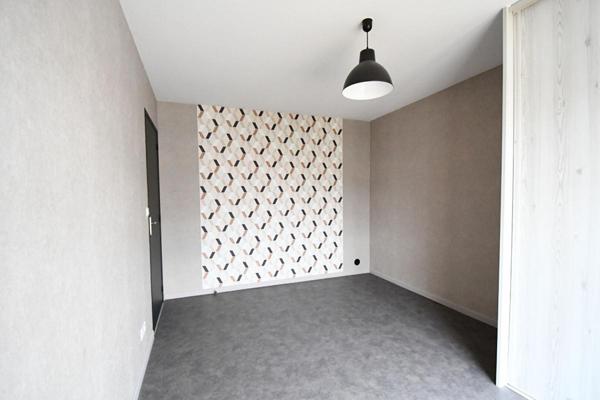 Maison Clisson 4 pièces 78.39 M² . 2 Chs . T 307 M² . Garage . Terrasse