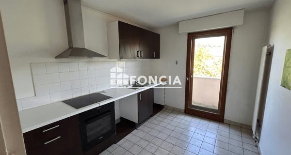 Location Appartement 4 pièces 85 m² - Chambéry 73000