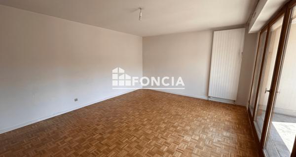 Location Appartement 4 pièces 85 m² - Chambéry 73000
