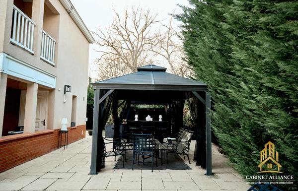 Propriété de Prestige à vendre avec une piscine