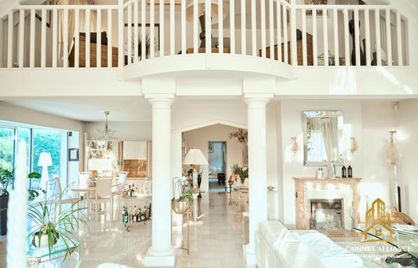 Propriété de Prestige à vendre avec une piscine