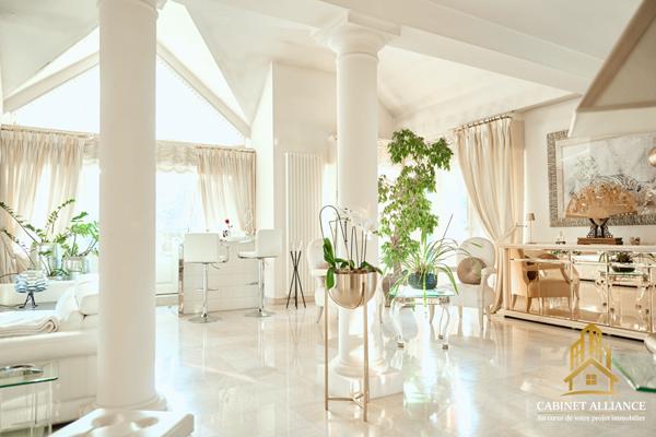 Propriété de Prestige à vendre avec une piscine
