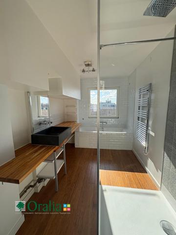 Appartement · Location Paris (75011) 2 pièces · 59m²