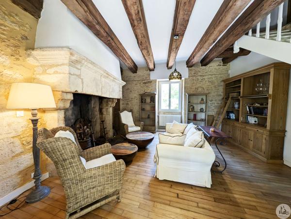 Maison traditionnelle en pierre rénovée