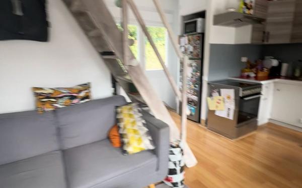 Appartement à louer    2 pièces • 55 m2 Dury