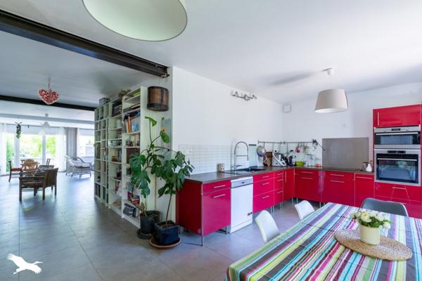 Maison 499 000 € Magny-les-Hameaux 8 p 211 m² DPE D