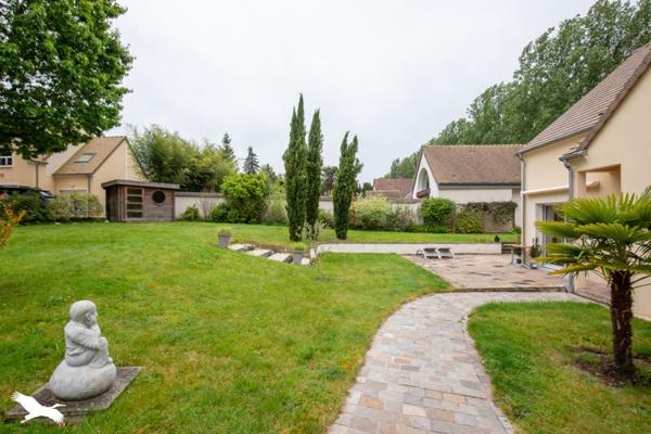 Maison 572 500 € Houdan 6 p 145 m² DPE A