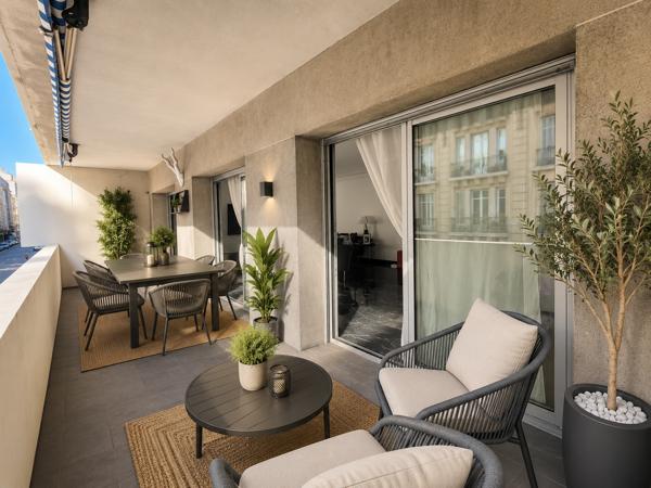 Appartement
         6 pièces
        - 166 m² Bien prestige 750 000 € *