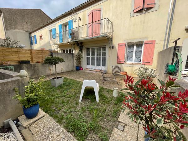 Location appartement T3 en duplex de 76 m² avec jardinet et parking privatif à Carcassonne