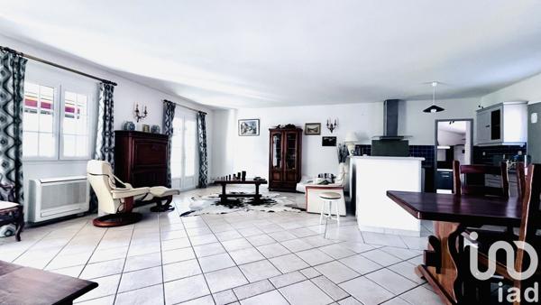 Maison traditionnelle 5 pièces de 109 m² à Puget-sur-Argens (83480)