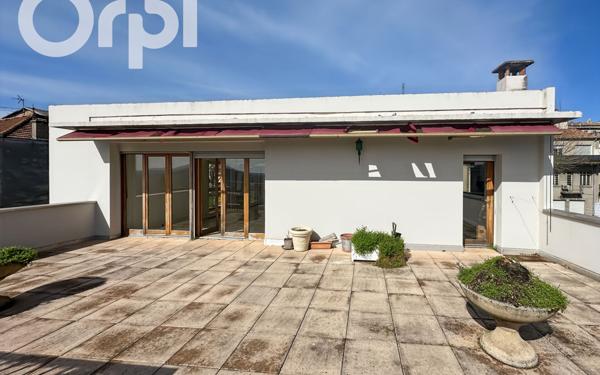 Appartement à vendre    5 pièces • 138 m2 Aubenas