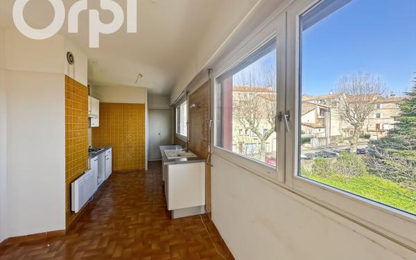 Appartement à vendre    5 pièces • 138 m2 Aubenas