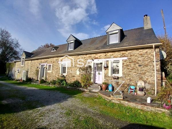 Belle maison en pierres rénovée  avec 4 chambres, 8 hectares de terre et 2 bâtiments agricoles pour élevage