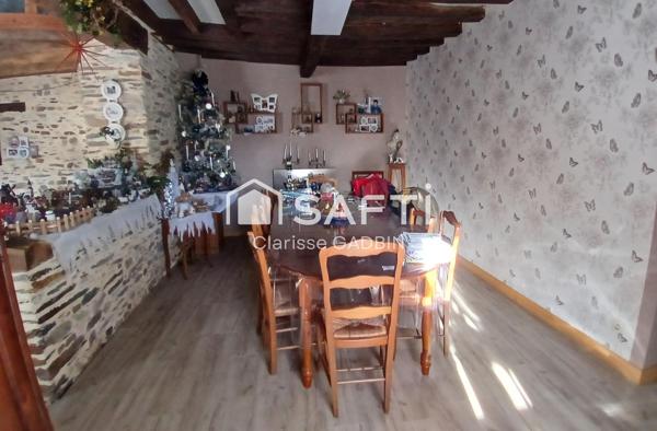 Belle maison en pierres rénovée  avec 4 chambres, 8 hectares de terre et 2 bâtiments agricoles pour élevage