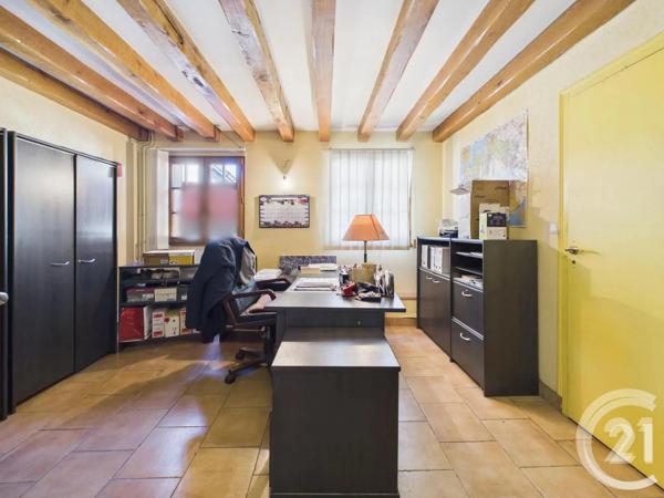 Maison à vendre  7 pièces - 240 m 2   CHARTRES  - 28
