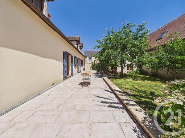 Maison à vendre  7 pièces - 240 m 2   CHARTRES  - 28