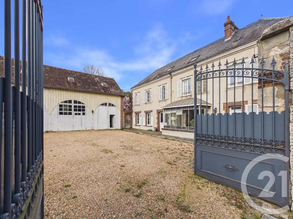 Maison à vendre  7 pièces - 240 m 2   CHARTRES  - 28