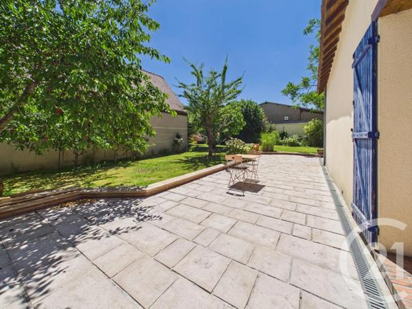 Maison à vendre  7 pièces - 240 m 2   CHARTRES  - 28