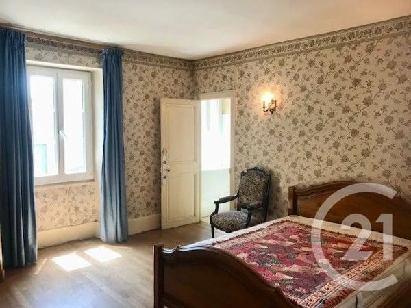 Maison à vendre  11 pièces - 233,23 m 2   BLET  - 18