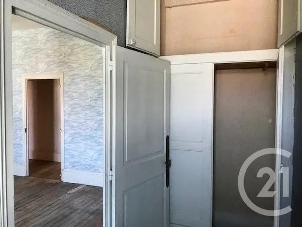 Maison à vendre  11 pièces - 233,23 m 2   BLET  - 18