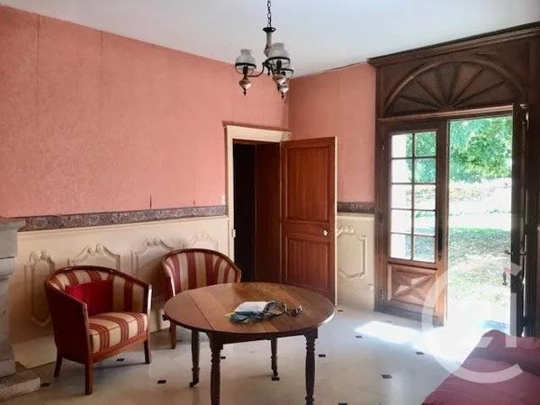 Maison à vendre  11 pièces - 233,23 m 2   BLET  - 18