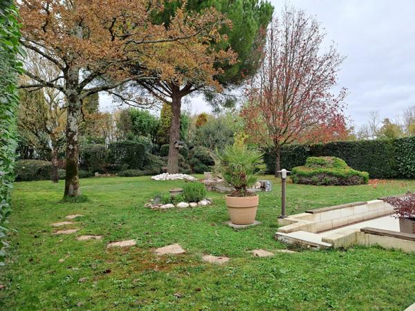 Maison de plain pied 101M2,3 chambres, garage,jardin