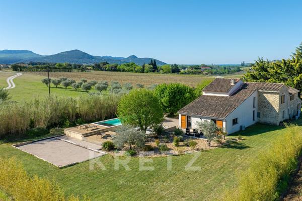 Propriété d’Exception avec Vue sur le Mont Ventoux, Une Signature Rare au Cœur des Vignobles de Vais