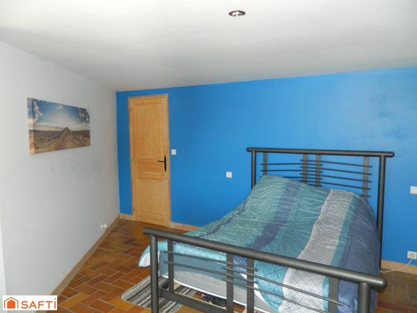 Tènement de 3 maisons,sur terrain de 6800m² env. Espace d'accueil ou projet famillial