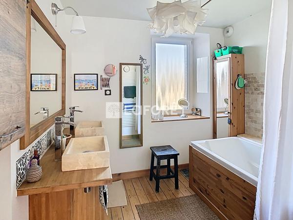 Achat maison près de VESOUL - 5 pièce(s) - 118 m² - 267 000 €