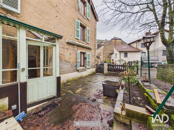 Maison à vendre 6 pièces 148 m² Fougerolles-Saint-Valbert