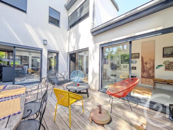 Maison à vendre  6 pièces - 123,93 m 2   SURESNES  - 92