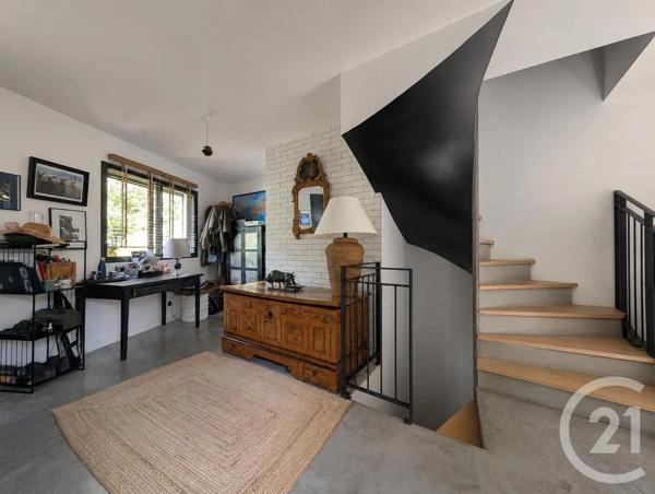 Maison à vendre  6 pièces - 123,93 m 2   SURESNES  - 92