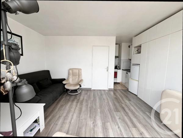 Appartement F1 à vendre  1 pièce - 24,46 m 2   COURBEVOIE  - 92