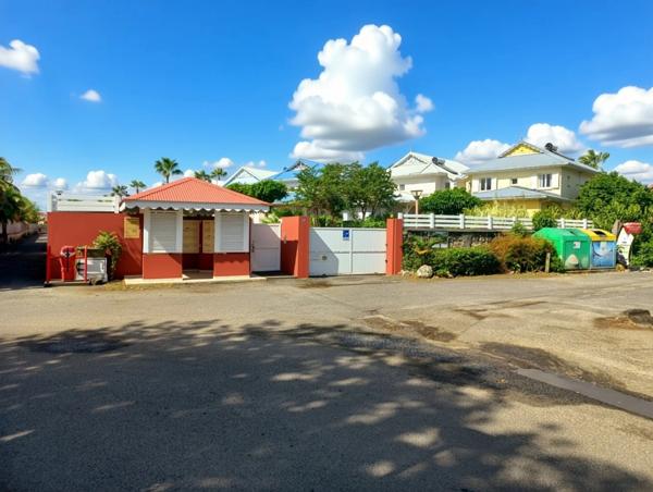 Appartement meublé, vue mer, vaste terrasse, à vendre 3 pièces, LE MOULE (971)