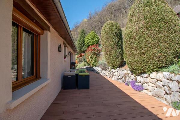 MAISON A PROXIMITE IMMEDIATE DU BASSIN GRENOBLOIS