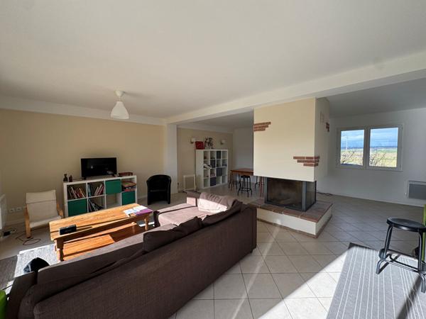 Maison L Isle Jourdain 5 pièce(s) 149.71 m2